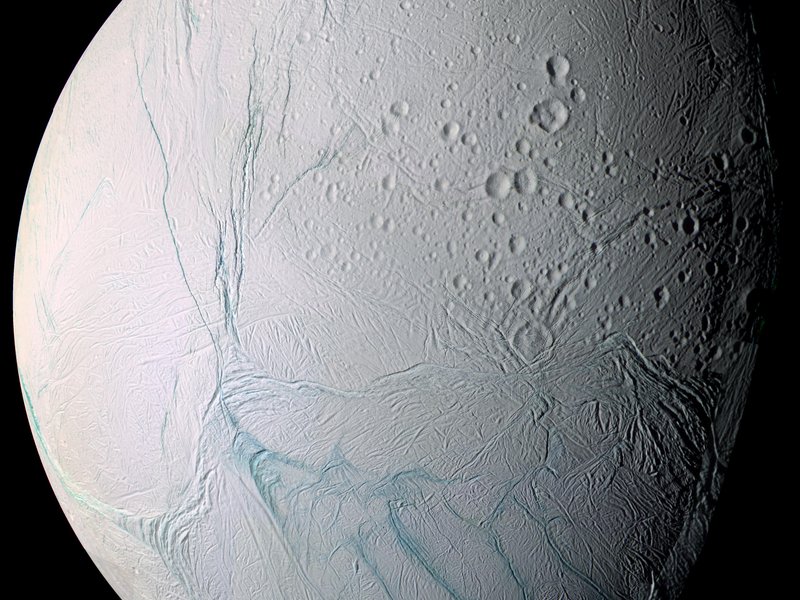 04_04_2014_enceladus.jpg__800x600_q85_crop