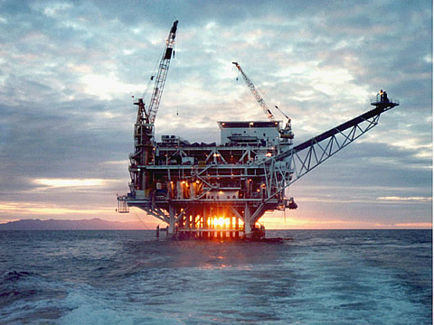 Obama Administration to Open up Atlantic Coast to Offshore Drilling