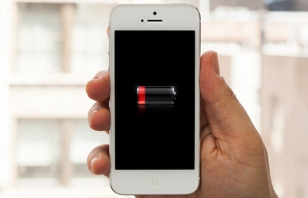 alt="iPhone Low Battery"