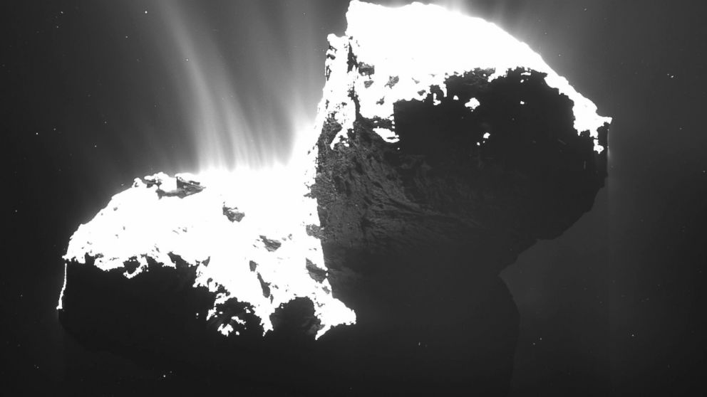 "Rosetta's Philae Probe Has Found Organic Molecules on Comet 67P"