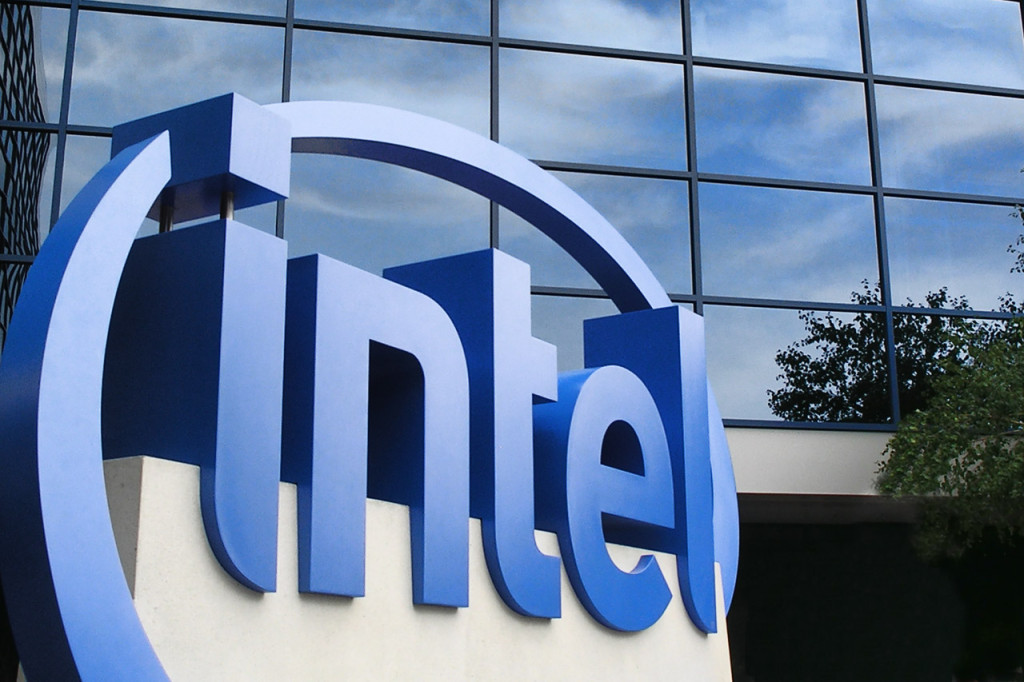 "Intel Is to Introduce New Generation of Fast Chips for Mobile Gaming"
