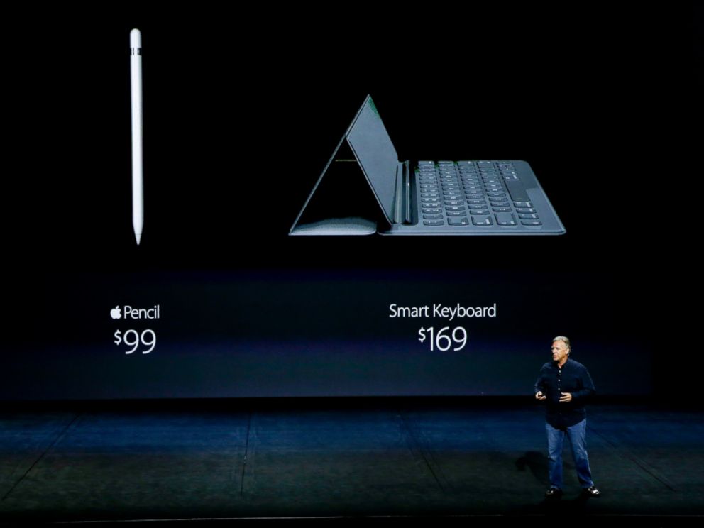 alt="CEO Tim Cook Announces Apple Pencil"