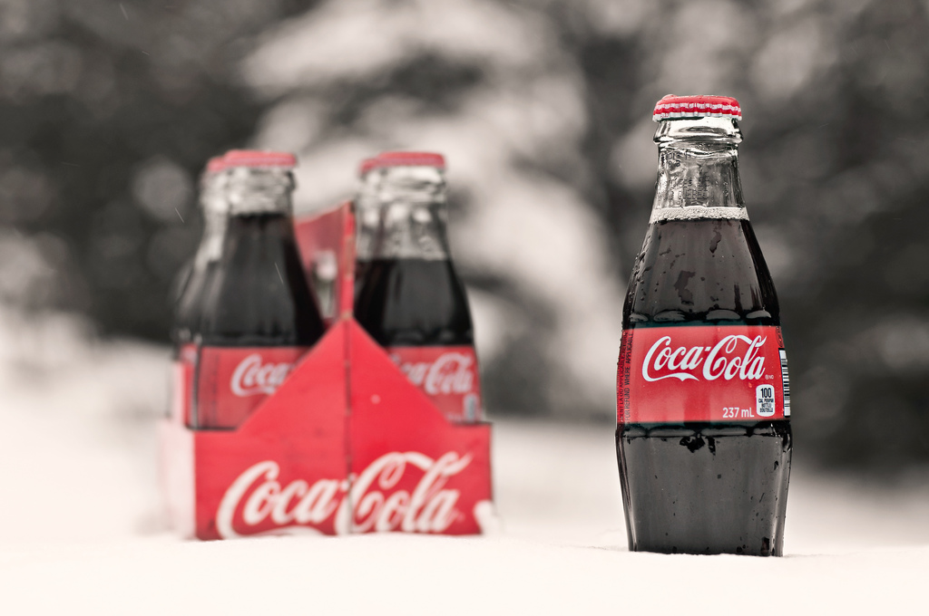 alt="Coke Bottles in the Snow"