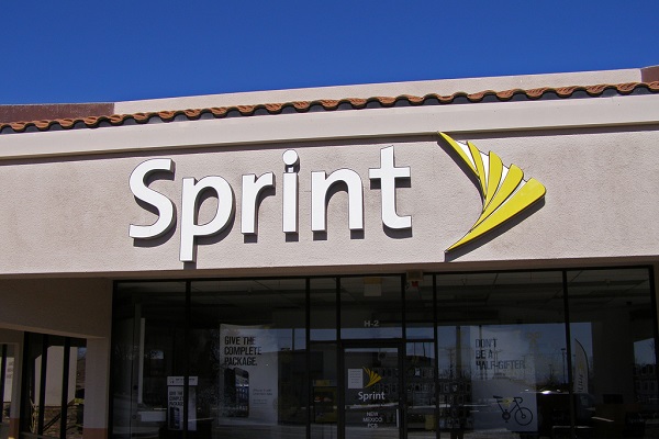 Sprint logo on store