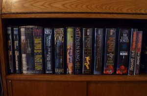 Collection of Stephen King books in a library