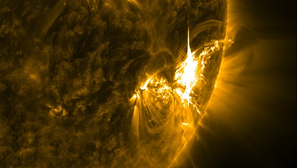 Massive solar flare as seen by NASA