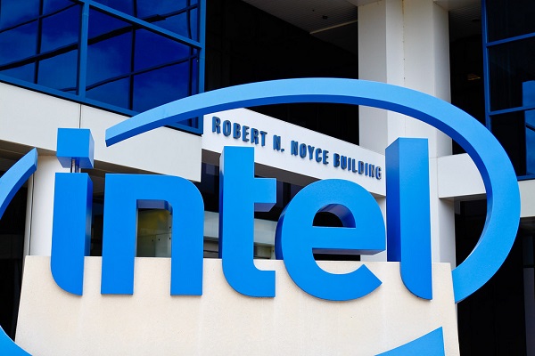 Intel logo outside Robert Noyce Building